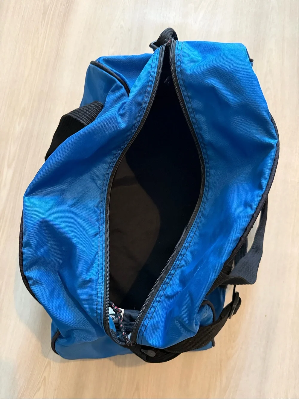 Vintage Nike Duffle Bag Gym workout Blue Swoosh Logo Weekender Travel 80s 90s